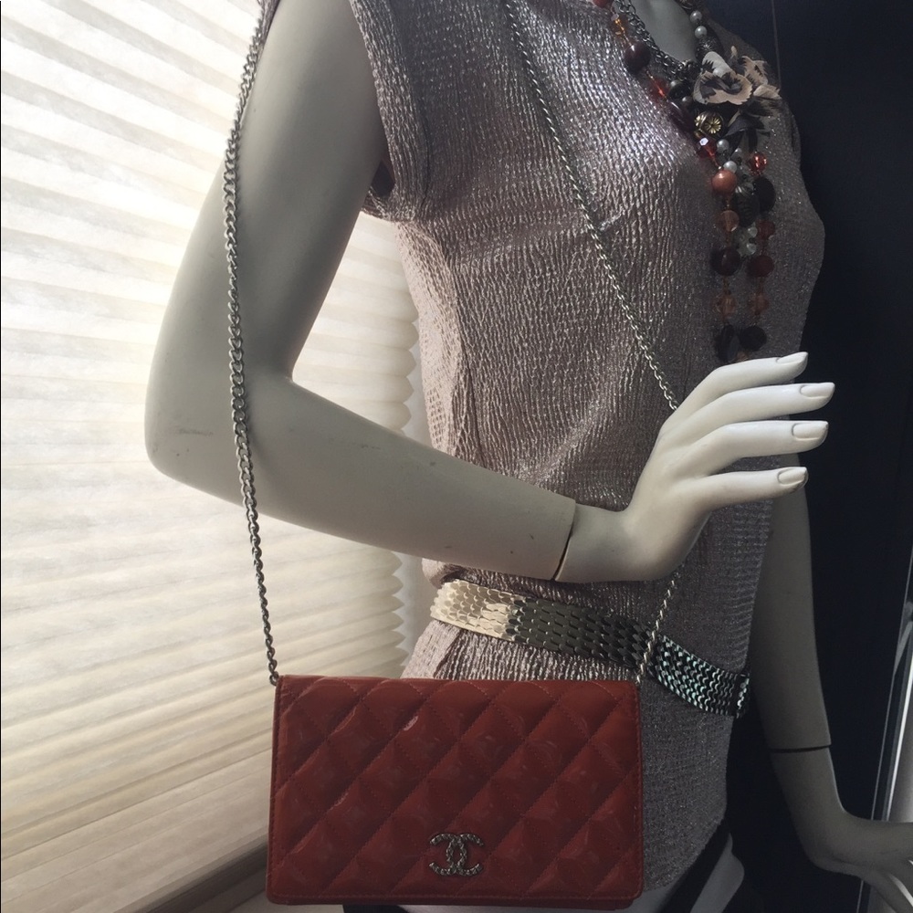 CHANEL Orange Quilted Patent Leather Bag - Picture 11 of 16